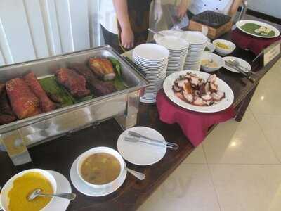 ห้องอาหารช้างเผือก