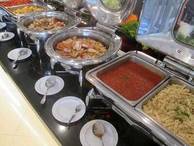 ห้องอาหารช้างเผือก