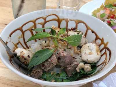 ก๋วยเตี๋ยวเรือ อองตอง