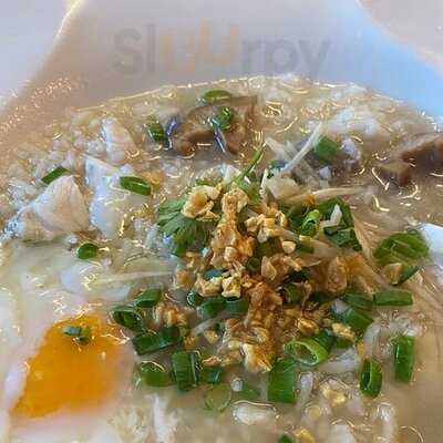 เฌยคาเฟ่แอนด์บิสโทร