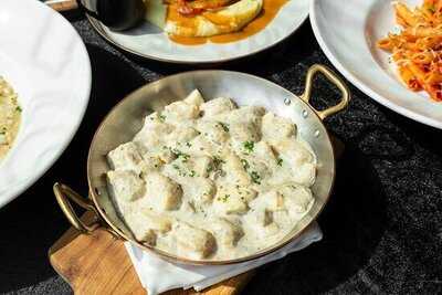 ฟาโวล่า 