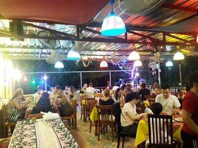 ลา คาซ่า อิตาเลียน เรสเตอรองท์