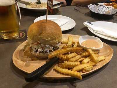 รูท วัน บาร์ แอนด์ กริลล์