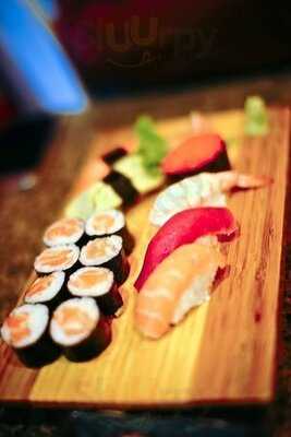 Tsunami Sushi Bar