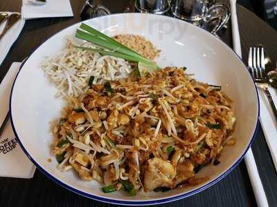 เดอะ คอฟฟี่ คลับ - ท่าแพ