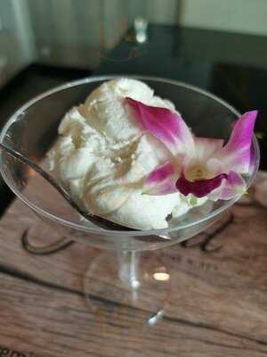 จริต อาหารไทยและไวน์ชั้นเลิศ