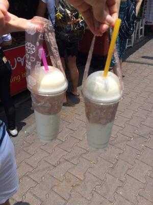 เเอดดี้ แฮปปี้ เรสเตอรองท์