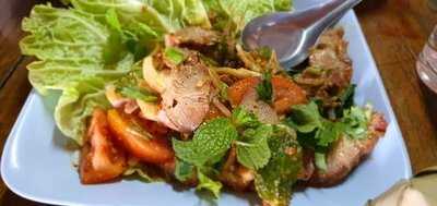 ร้านไก่ย่าง หน้า ช.ค.34