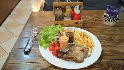 Finlay House Restaurant And Cafe