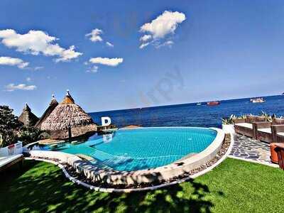 ซีไซด์ บาร์แอนด์เรสเทอรองท์