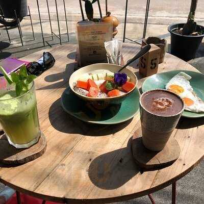 เดอะ เฟคทอรี่ คาเฟ่