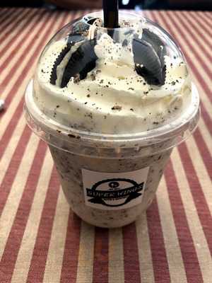 Super Wings Cafe & Bistro