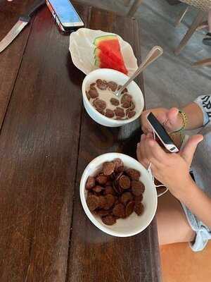 ห้องอาหาร ทรายรีฮัท