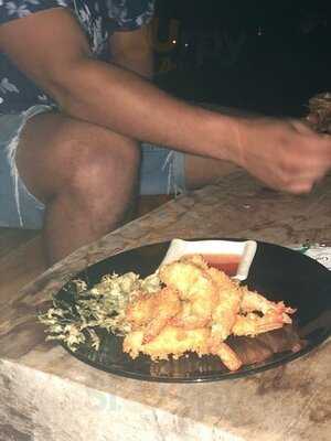 Mae Haad Tree House Bar