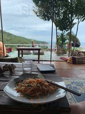 Mae Haad Tree House Bar