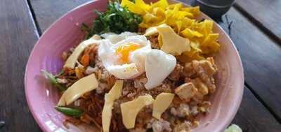 ก๋วยเตี๋ยวบ้านดิน