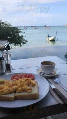 Koppee Espresso Bar & Restaurant