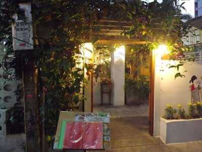 ร้านอาหาร เกียรตินำ