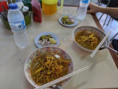 Khao Soi 100 Cups