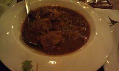 บ้านจันทร์กระพ้อ