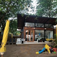 Blue Surf Cafe By Sichon Cabana