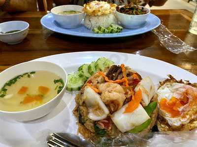 ร้านอาหาร เพื่อนเดินทาง