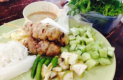 ร้านอาหาร เฝอเวียงจันทร์