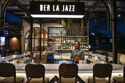 เด้อ หล่า แจ๊ส