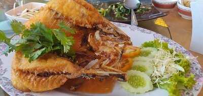 เดอะรอยัลซีฟู้ดส์