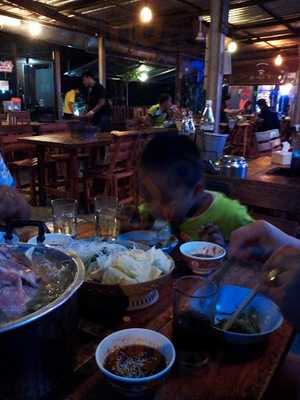 แก่นจัทร์ สาขาริมคลอง สุรินทร์