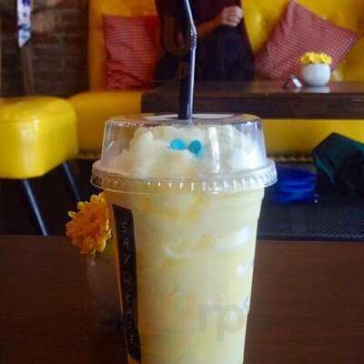 Say Hi Cafe
