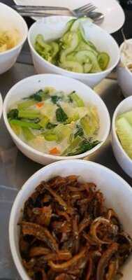 ขนมจีนแม่ยายเส้นสด (น้ำแกงปูม้า)