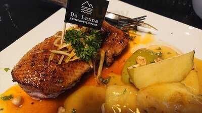 De Lanna Riverfront Café And Restaurant