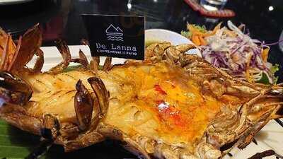 De Lanna Riverfront Café And Restaurant