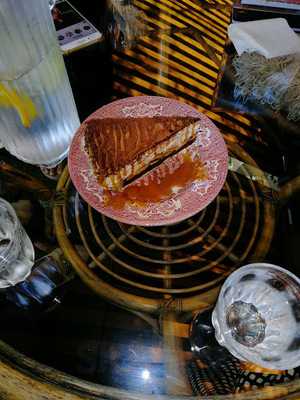 ร้านอาหาร เฉลียงบ้าน