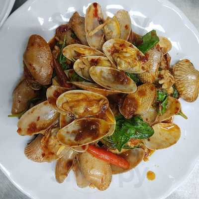 เฮง เฮง ข้าวต้ม