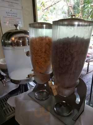 ห้องอาหาร ศาลาริมน้ำ