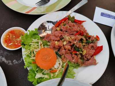 ร้านอาหารท่าน้ำภูแล