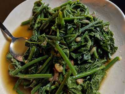 ร้านอาหารท่าน้ำภูแล