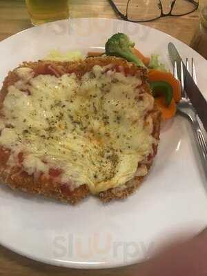 เซิร์ฟ แอนด์ เทิร์ฟ บริสโทร