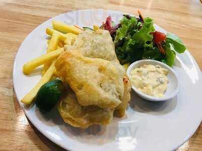 เซิร์ฟ แอนด์ เทิร์ฟ บริสโทร