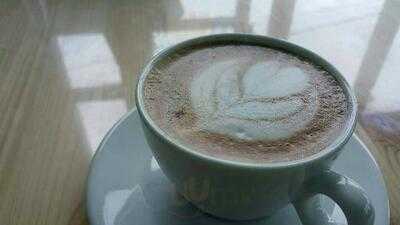 แฟคทอรี่ เฮ้าส์