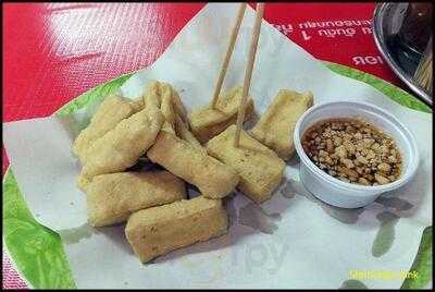 โจ๊กต้นพยอม