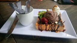 เพลาภักข์ คาเฟ่