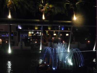 ร้านอาหาร โมซีโมแอล