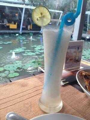 ร้านอาหาร โมซีโมแอล