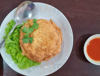 ศรีสุวรรณโภชนา (ริมถนน)