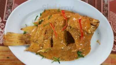 เสวย หอยทอดชาวเล