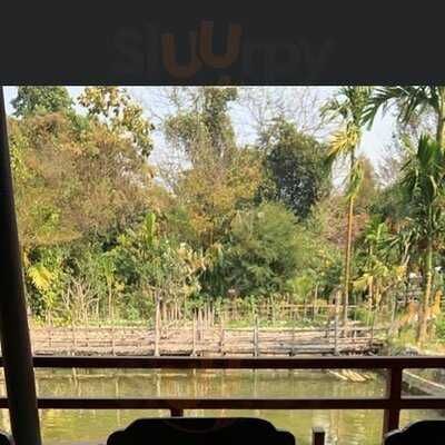 ร้านอาหารใกล้บ้านดำ กีฟ กรีน ฟาร์ม เฮ้าส์