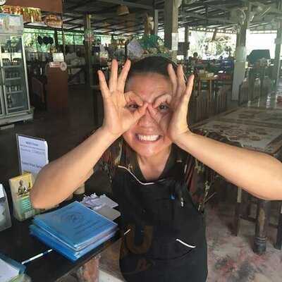 ร้านอาหารใกล้บ้านดำ กีฟ กรีน ฟาร์ม เฮ้าส์